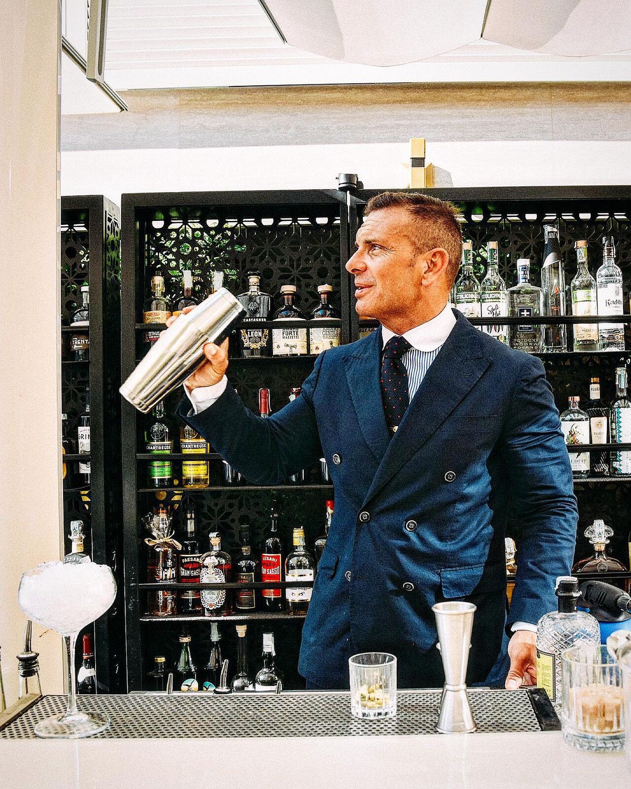 Matteo Zed to guest bartend at Bar 1802 Post feature image