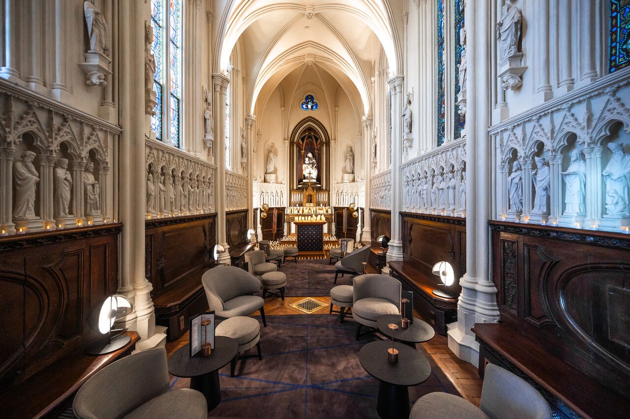 Monastic : un bar à rhum unique au monde dans une chapelle désacralisée