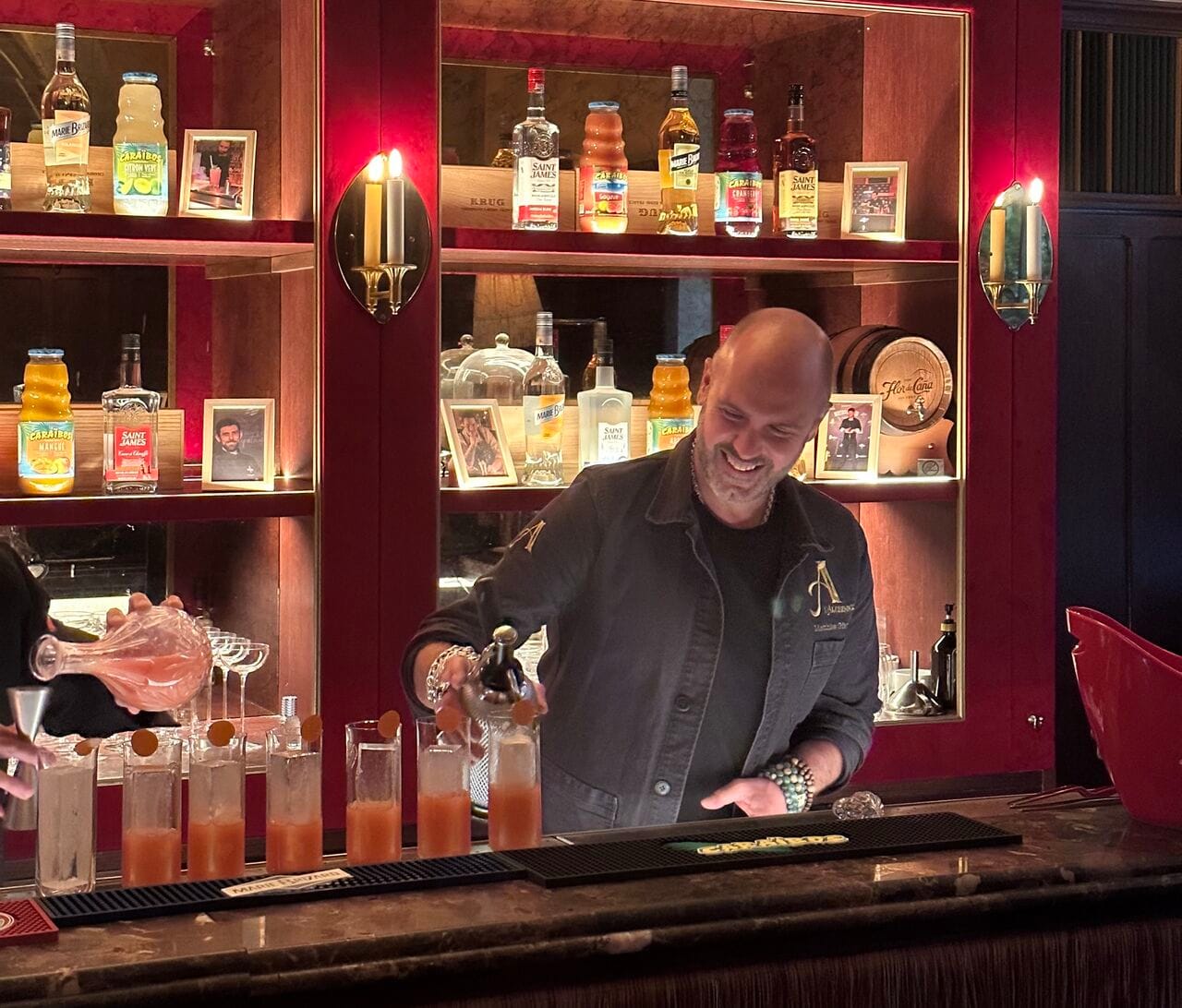 The Bartenders Society dévoile ses 3 cocktails anniversaire qui marquent 10 ans de mixologie