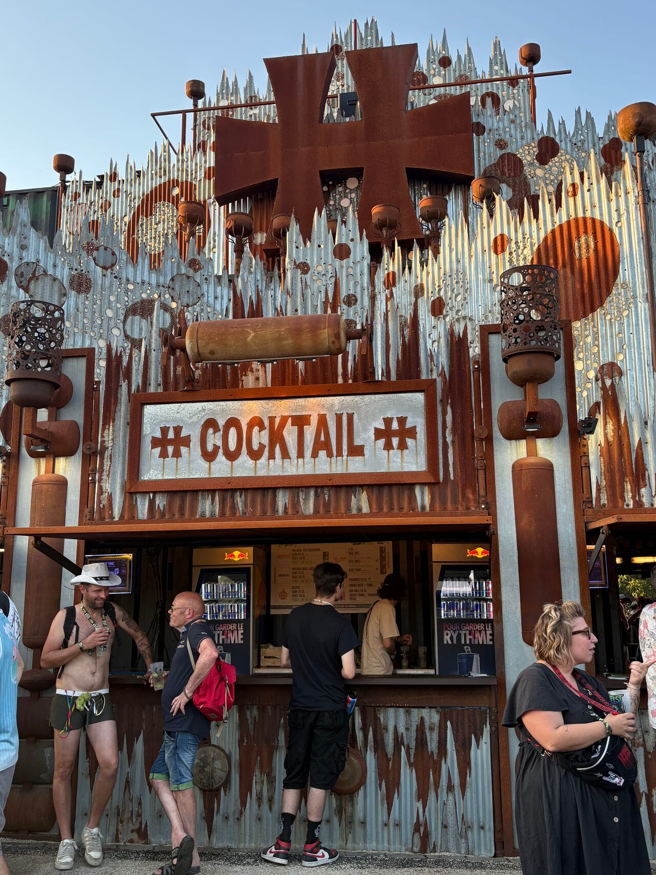 Hellfest 2026 : le festival renouvelle ses bars mais cède à l'inflation